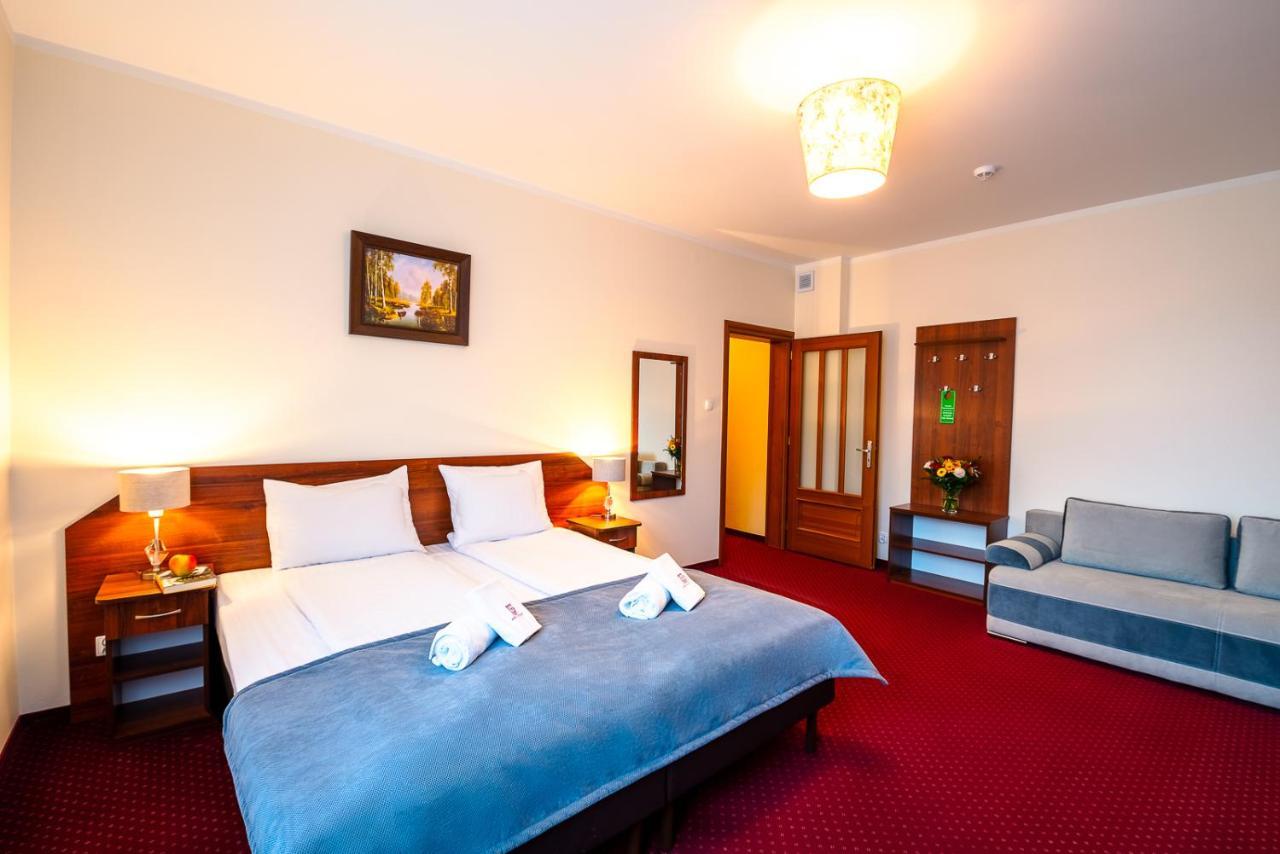 Hotel Kasztelan Dobczyce Kültér fotó