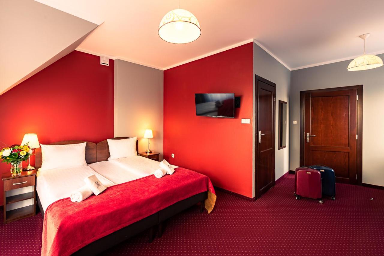 Hotel Kasztelan Dobczyce Kültér fotó