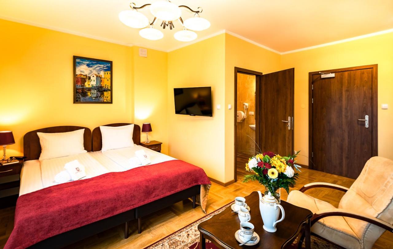 Hotel Kasztelan Dobczyce Kültér fotó