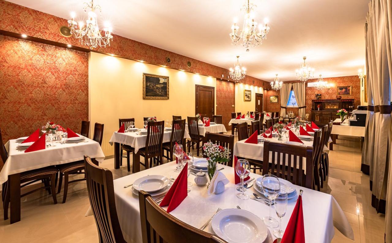 Hotel Kasztelan Dobczyce Kültér fotó