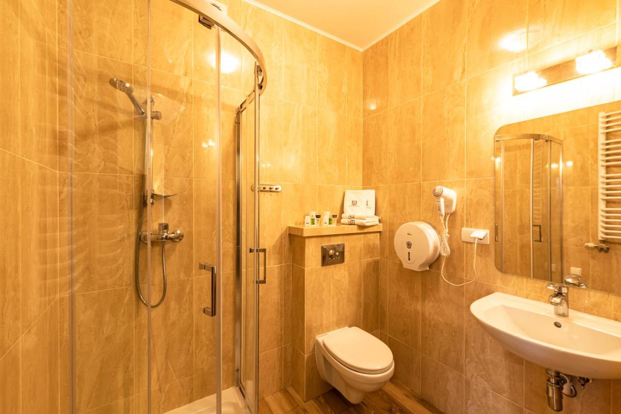 Hotel Kasztelan Dobczyce Kültér fotó
