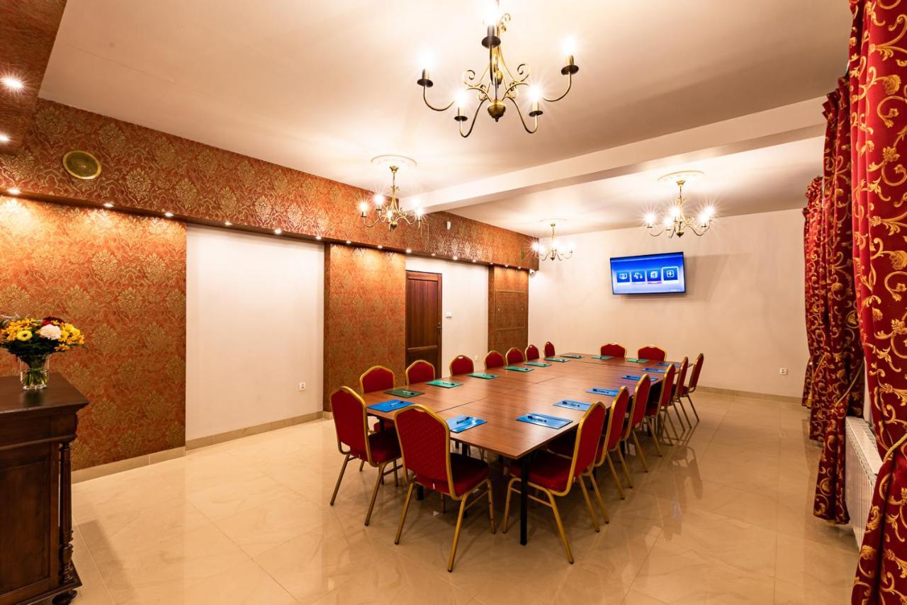 Hotel Kasztelan Dobczyce Kültér fotó