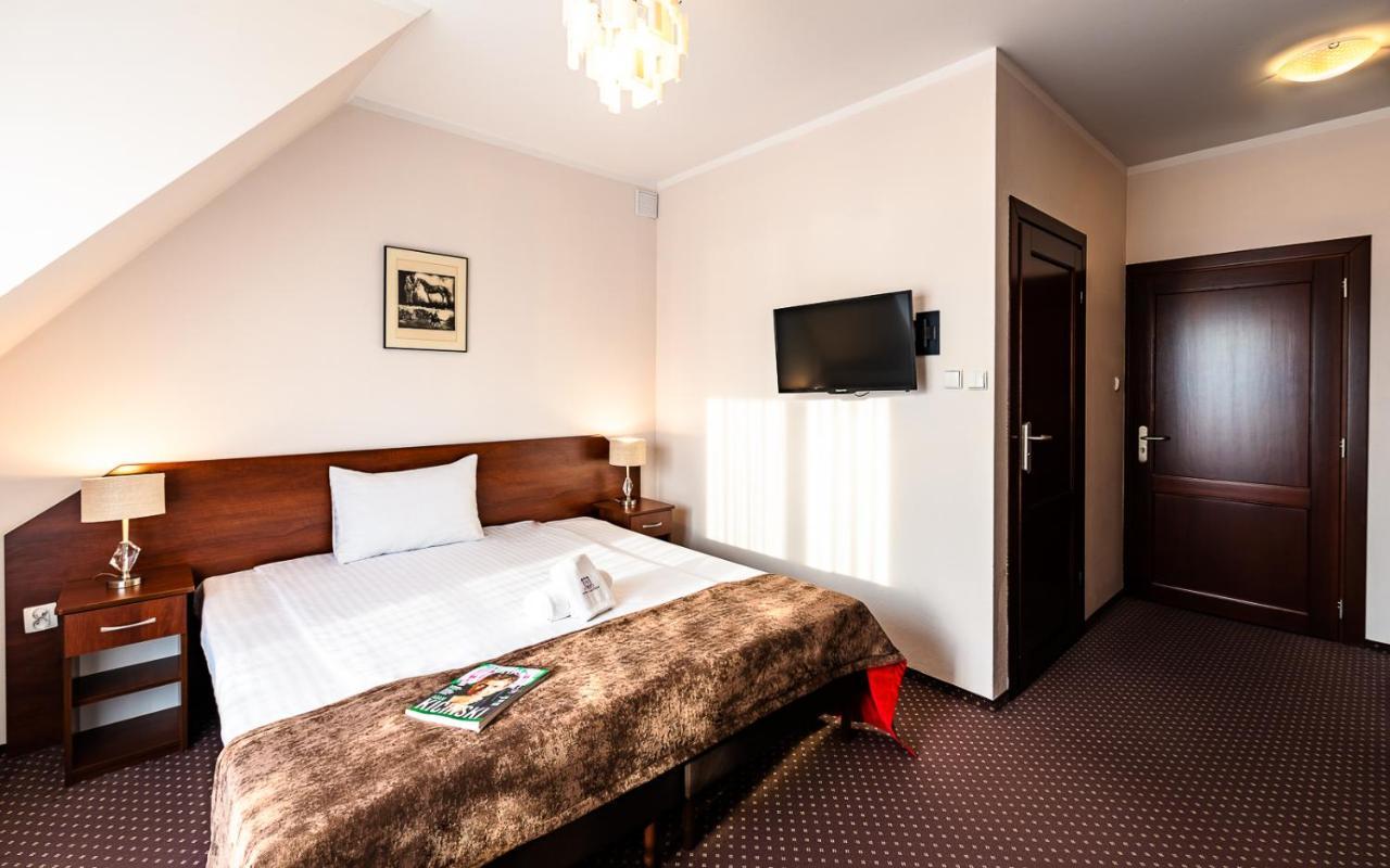 Hotel Kasztelan Dobczyce Kültér fotó